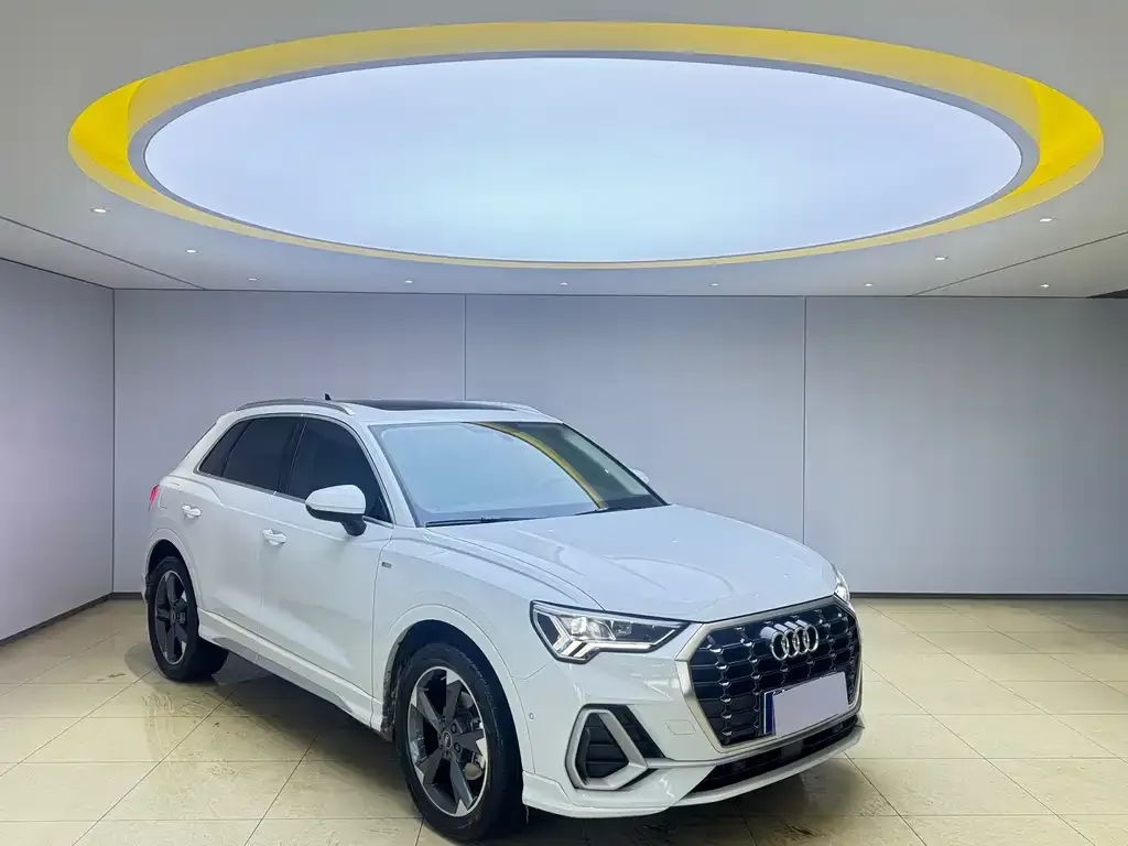 Audi Q3 — фото 5