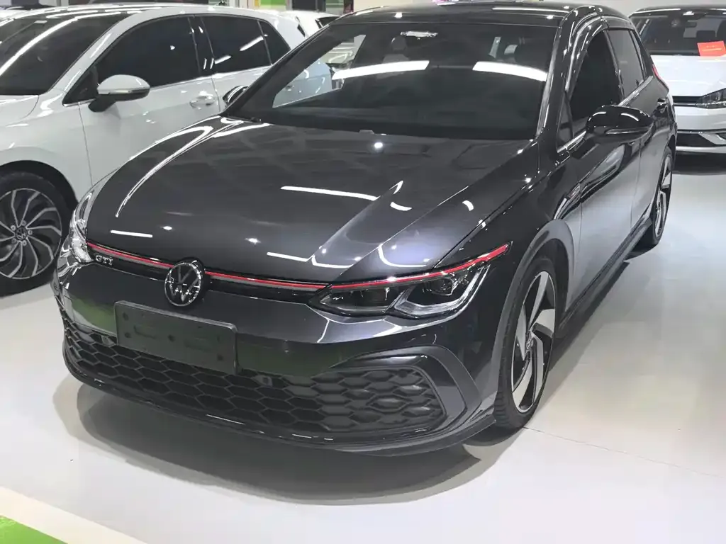 Volkswagen Golf GTI — фото 1