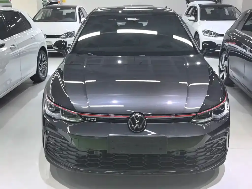 Volkswagen Golf GTI — фото 7