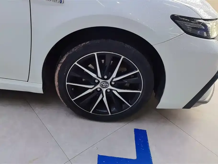 Toyota Camry 2023 из CN, фото 3