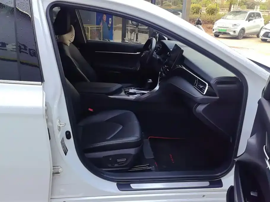 Toyota Camry 2023 из CN, фото 7