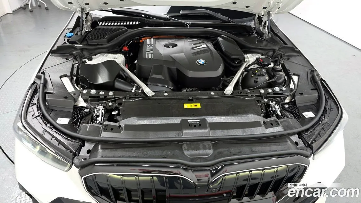 BMW 5-Series 2025 из KR, фото 8