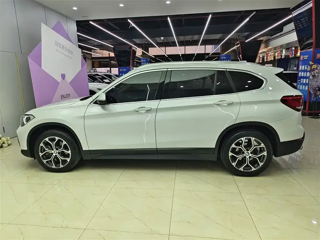 BMW X1 2021 из CN, фото 6