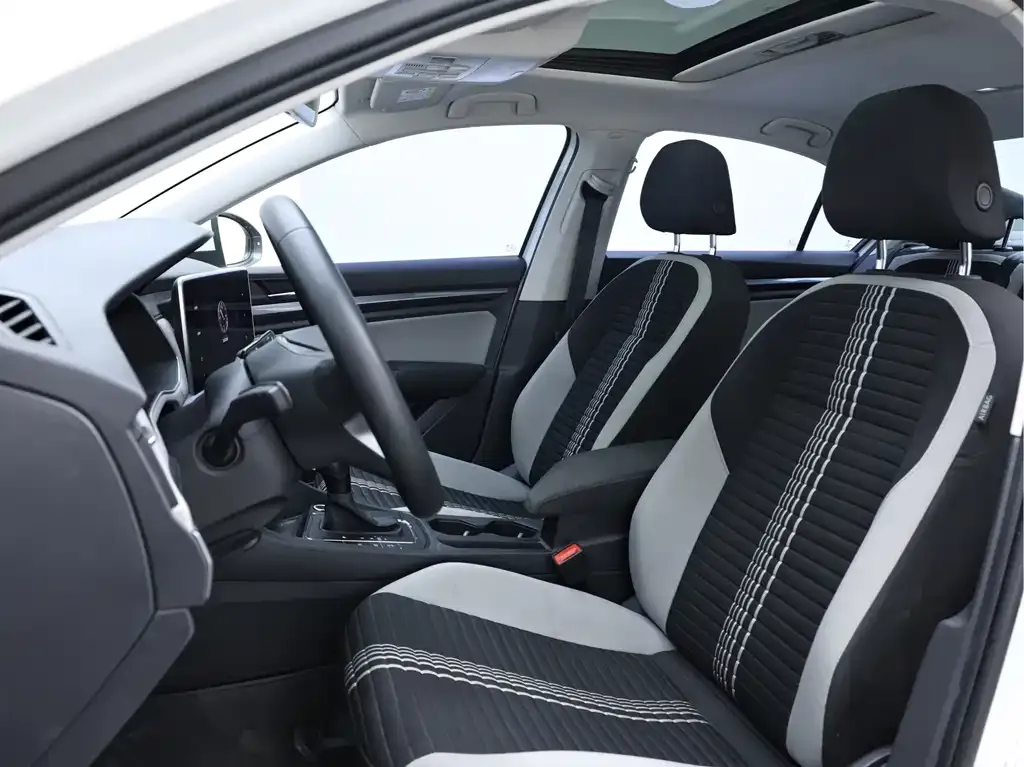 Volkswagen Bora 2023 из CN, фото 4