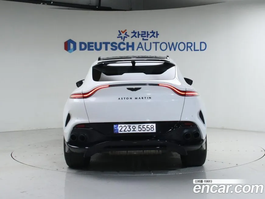 Aston Martin DBX 2023 из KR, фото 2
