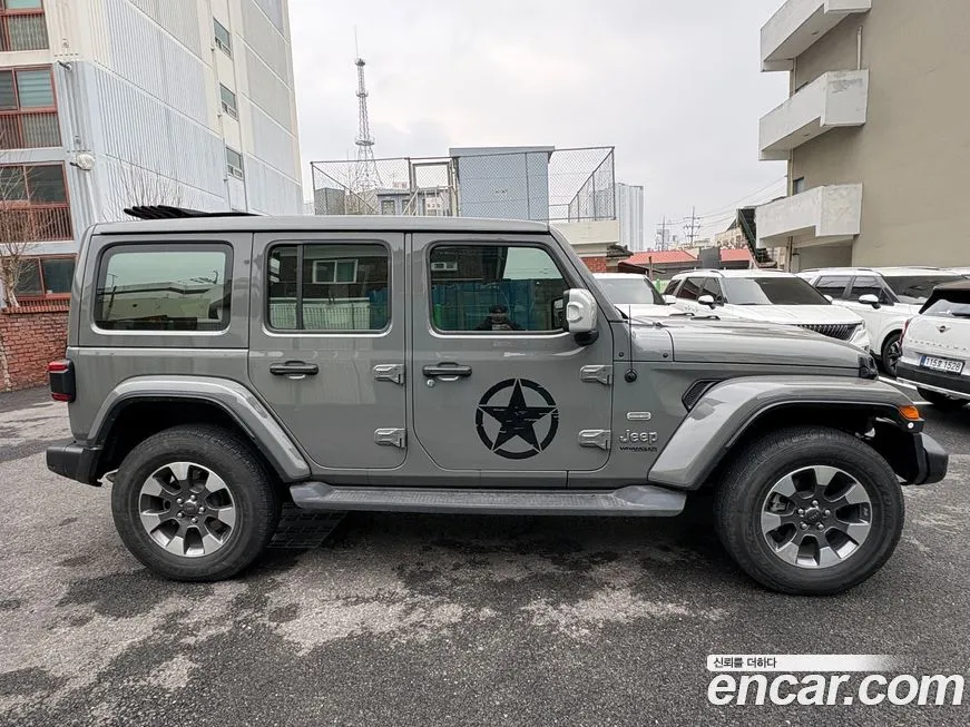 Jeep Wrangler — фото 9