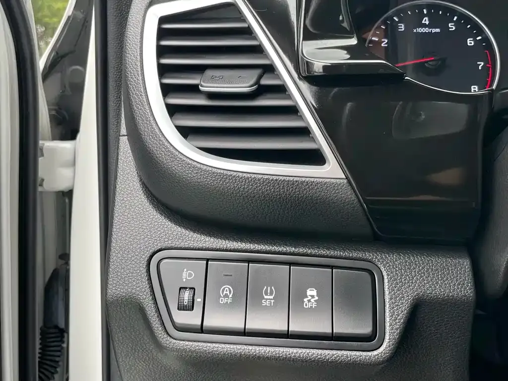 Kia KX3 — фото 10