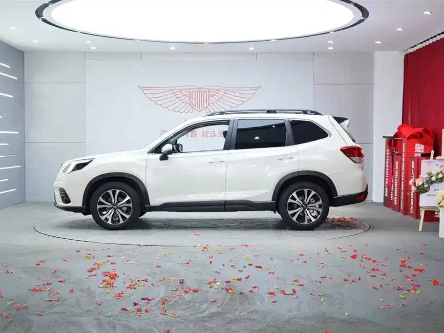 Subaru Forester — фото 9