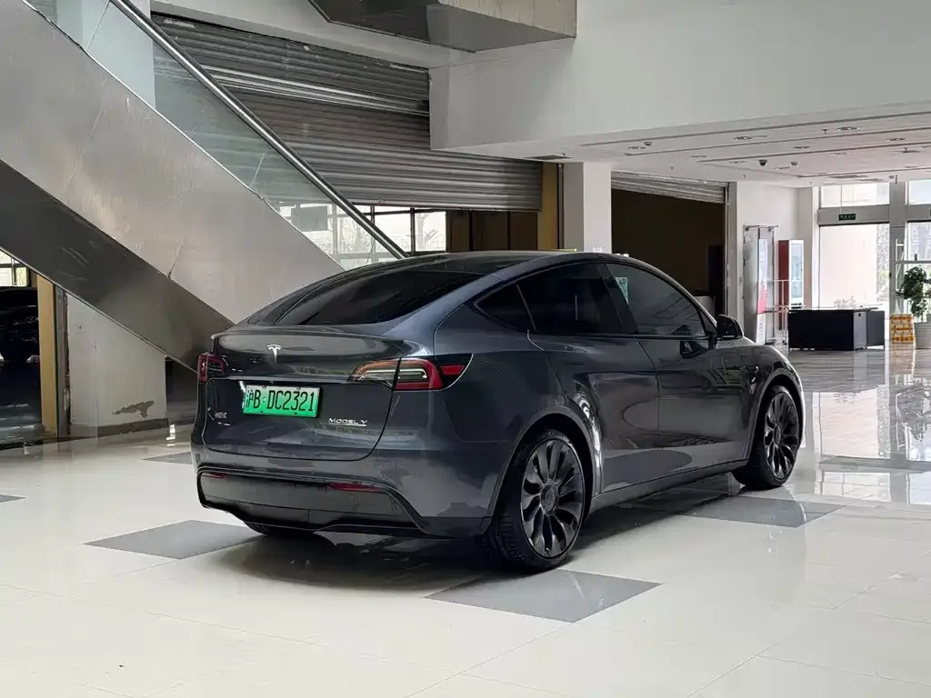 Tesla Model Y 2022 из CN, фото 7
