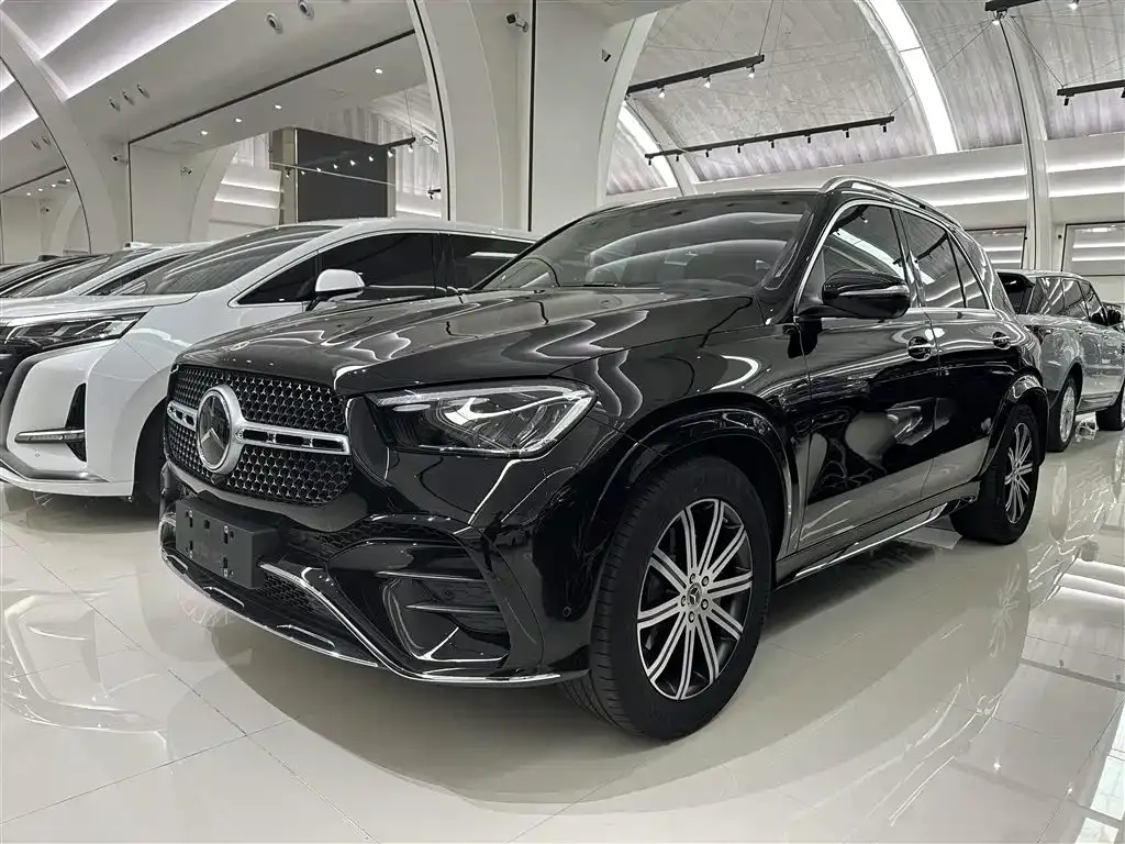 Mercedes-Benz GLE — фото 1