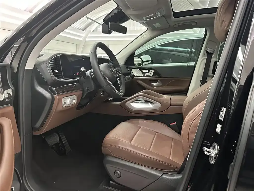 Mercedes-Benz GLE — фото 10