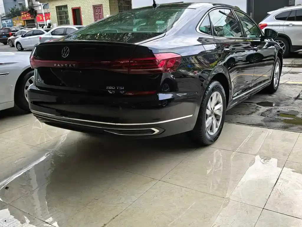 Volkswagen Passat 2022 из CN, фото 3