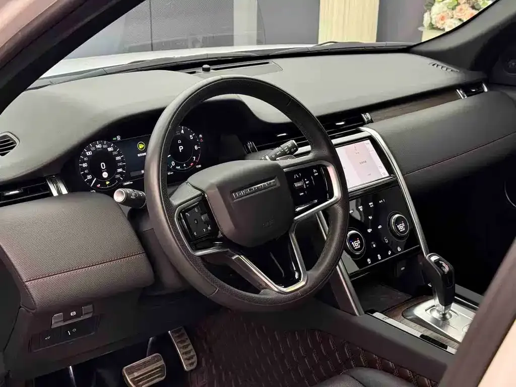 Land Rover Discovery Sport — фото 2