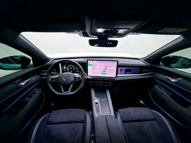 Volkswagen Passat 2025 из CN, фото 2