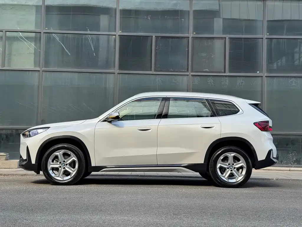 BMW X1 2023 из CN, фото 2