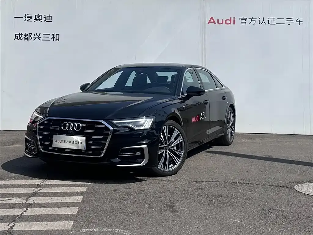 Audi A6L — фото 1