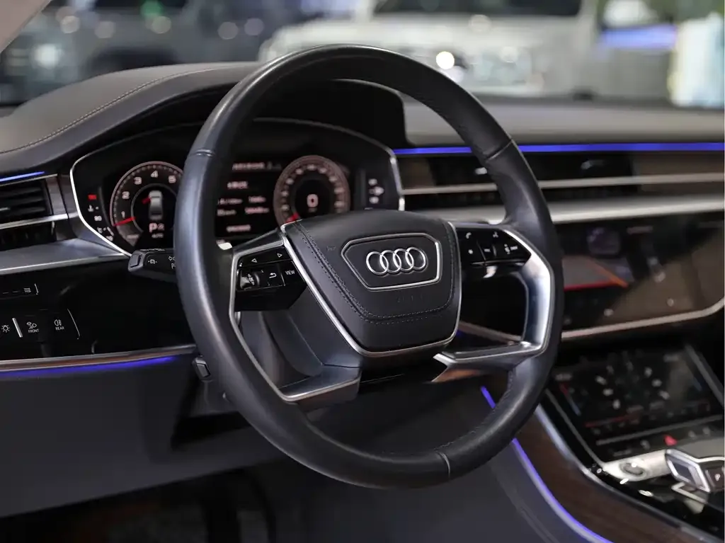 Audi A8 2024 из CN, фото 2