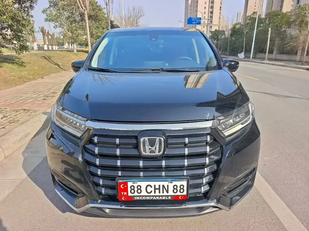 Honda Elysion 2023 из CN, фото 8