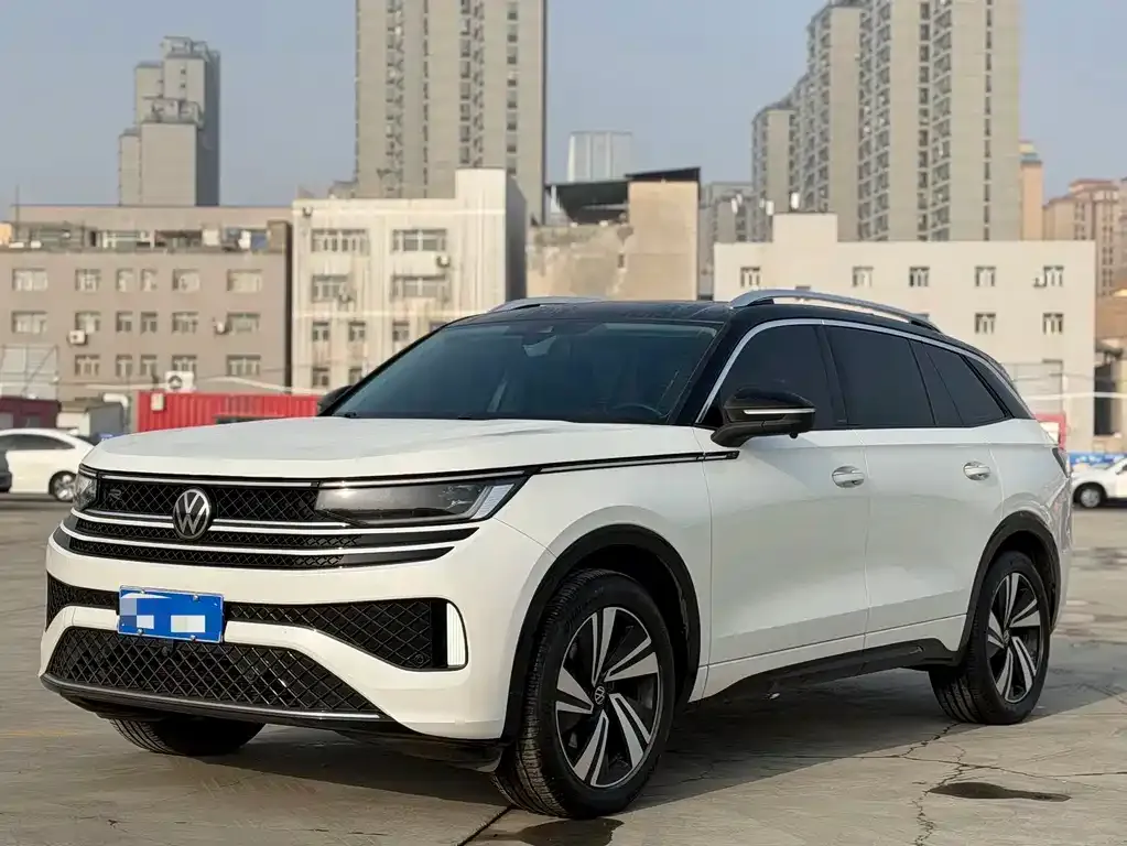 Volkswagen Tavendor 2023 из CN, фото 1