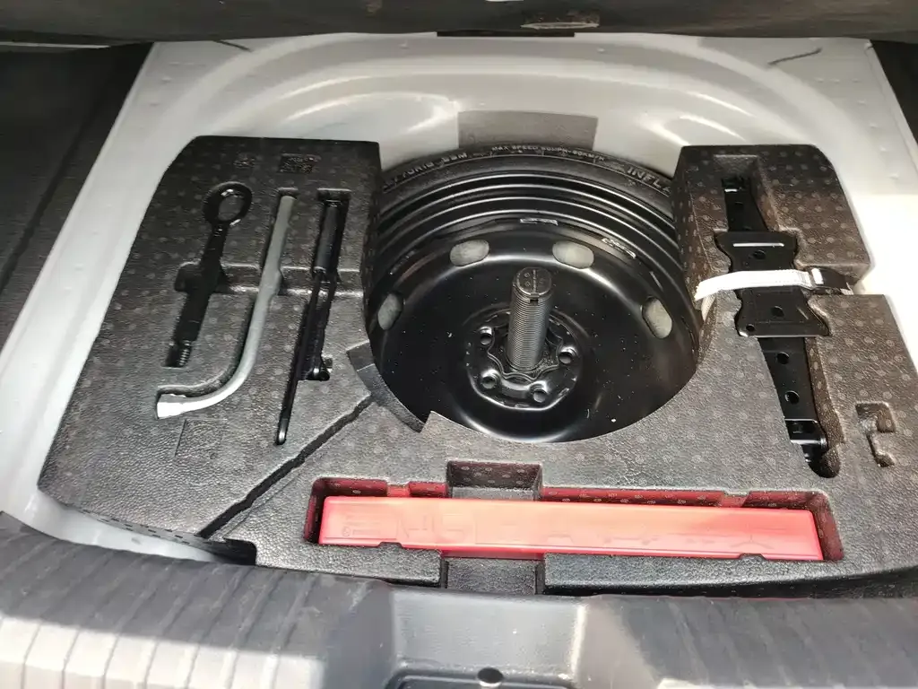 Volkswagen Sagitar 2023 из CN, фото 9