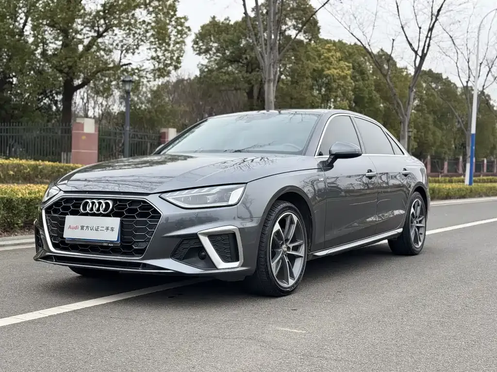 Audi A4L 2021 из CN, фото 8