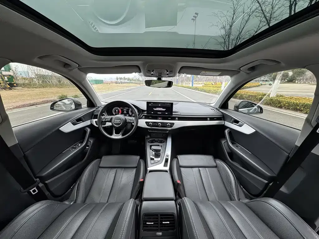 Audi A4L 2021 из CN, фото 9