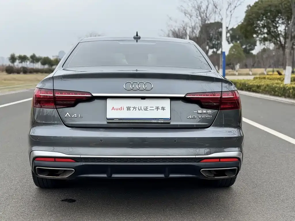 Audi A4L 2021 из CN, фото 6