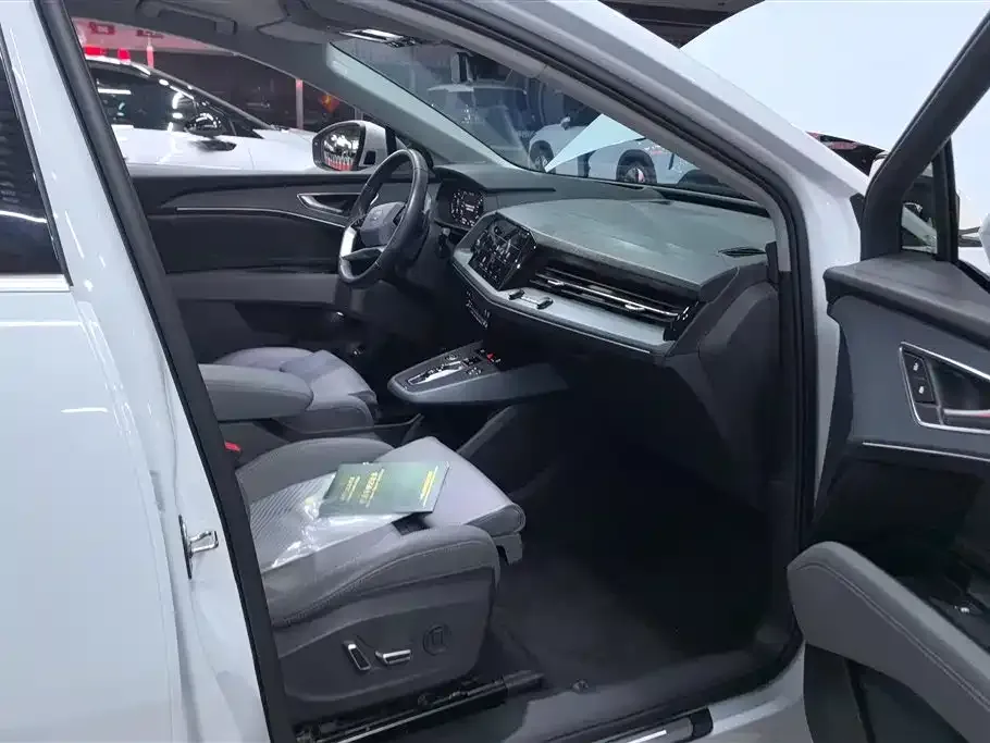 Audi Q5 e-tron 2023 из CN, фото 4