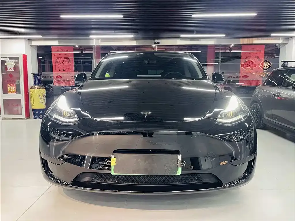 Tesla Model Y — фото 7