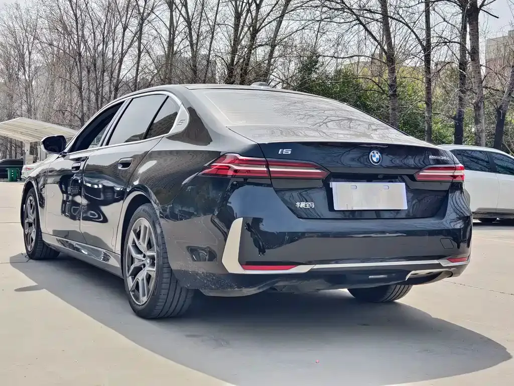 BMW i5 2025 из CN, фото 6