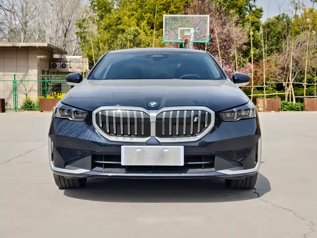 BMW i5 2025 из CN, фото 5