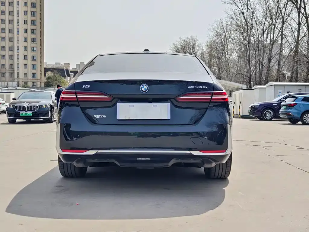 BMW i5 2025 из CN, фото 8