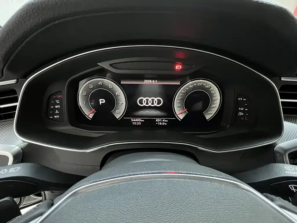 Audi A6L — фото 8