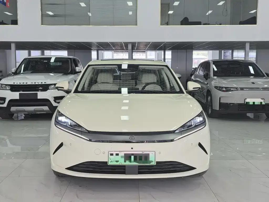 BYD Qin L — фото 10