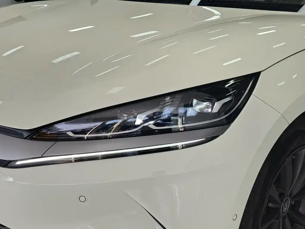 BYD Qin L — фото 2