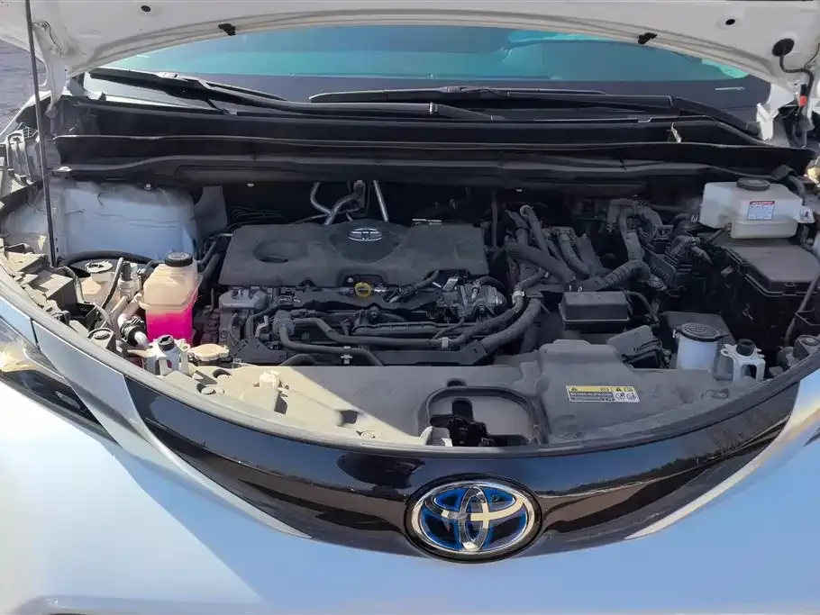 Toyota Granvia 2023 из CN, фото 10