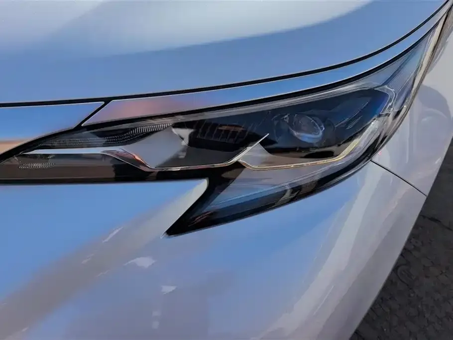 Toyota Granvia 2023 из CN, фото 2
