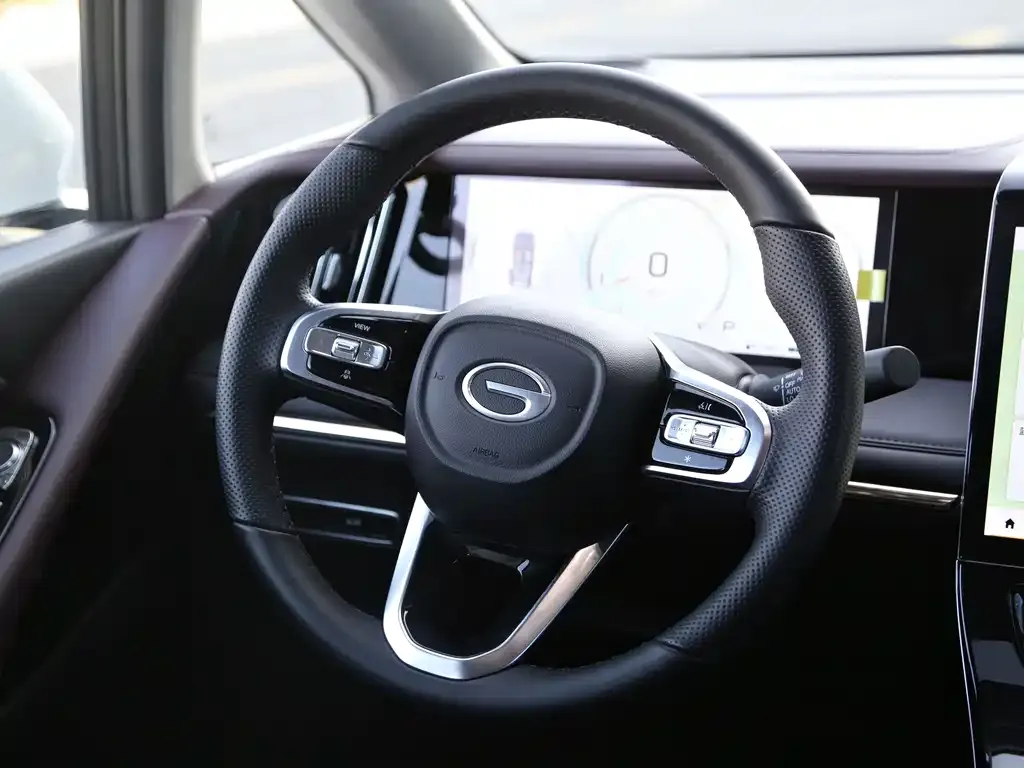 GAC Motor Trumpchi M8 — фото 2