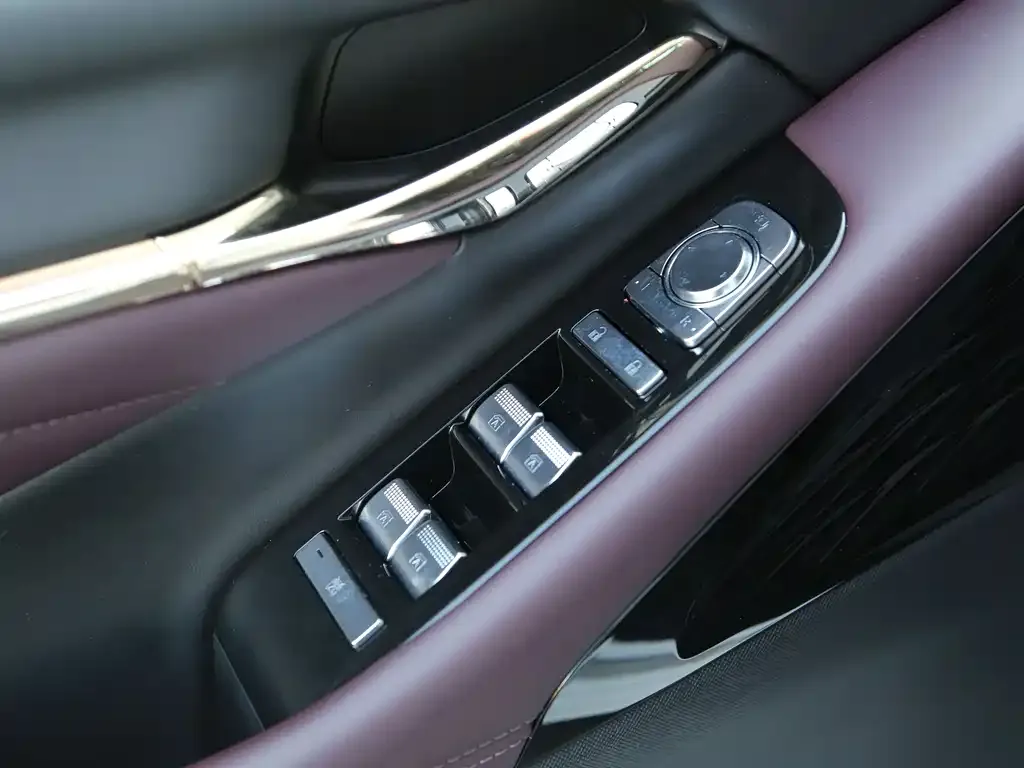 GAC Motor Trumpchi M8 — фото 6