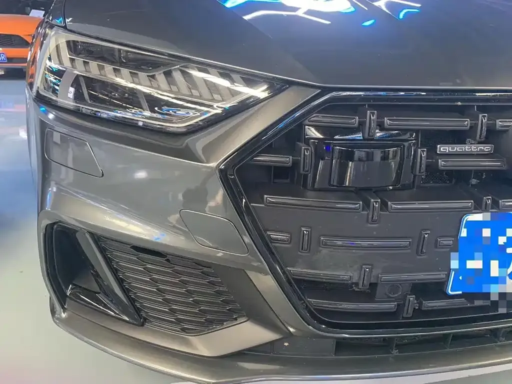 Audi A7L 2022 из CN, фото 4