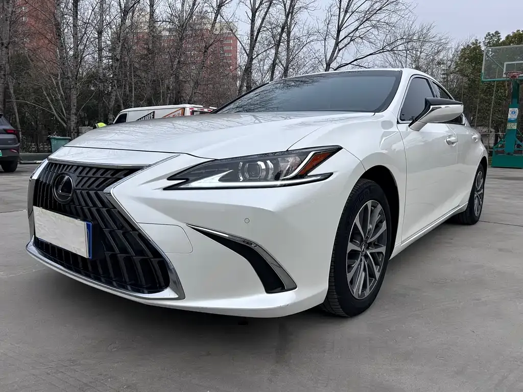 Lexus ES 2022 из CN, фото 1