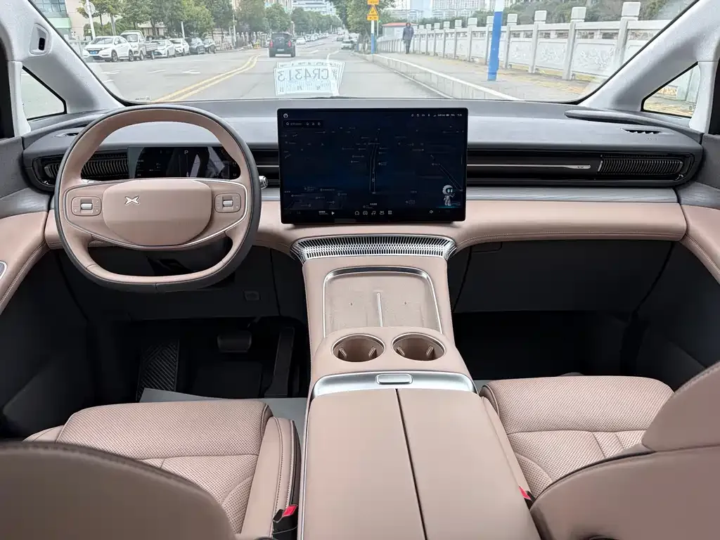 XPeng X9 2025 из CN, фото 3