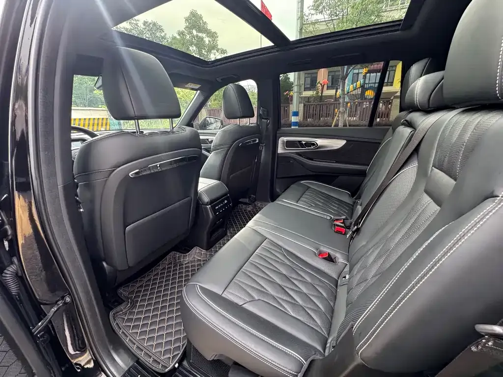 GAC Motor Trumpchi GS8 — фото 4