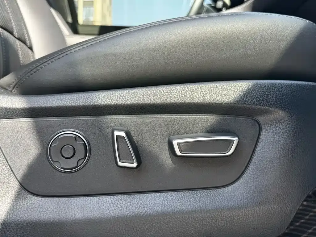 Changan CS95 2023 из CN, фото 8