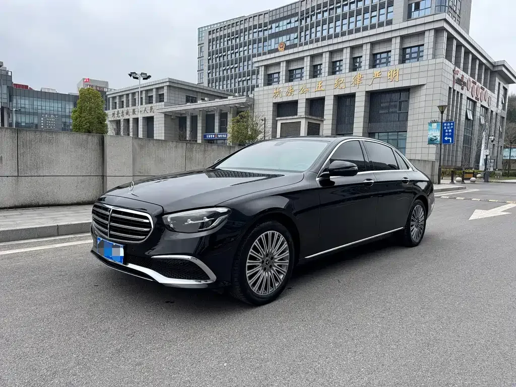 Mercedes-Benz E-Class 2023 из CN, фото 1