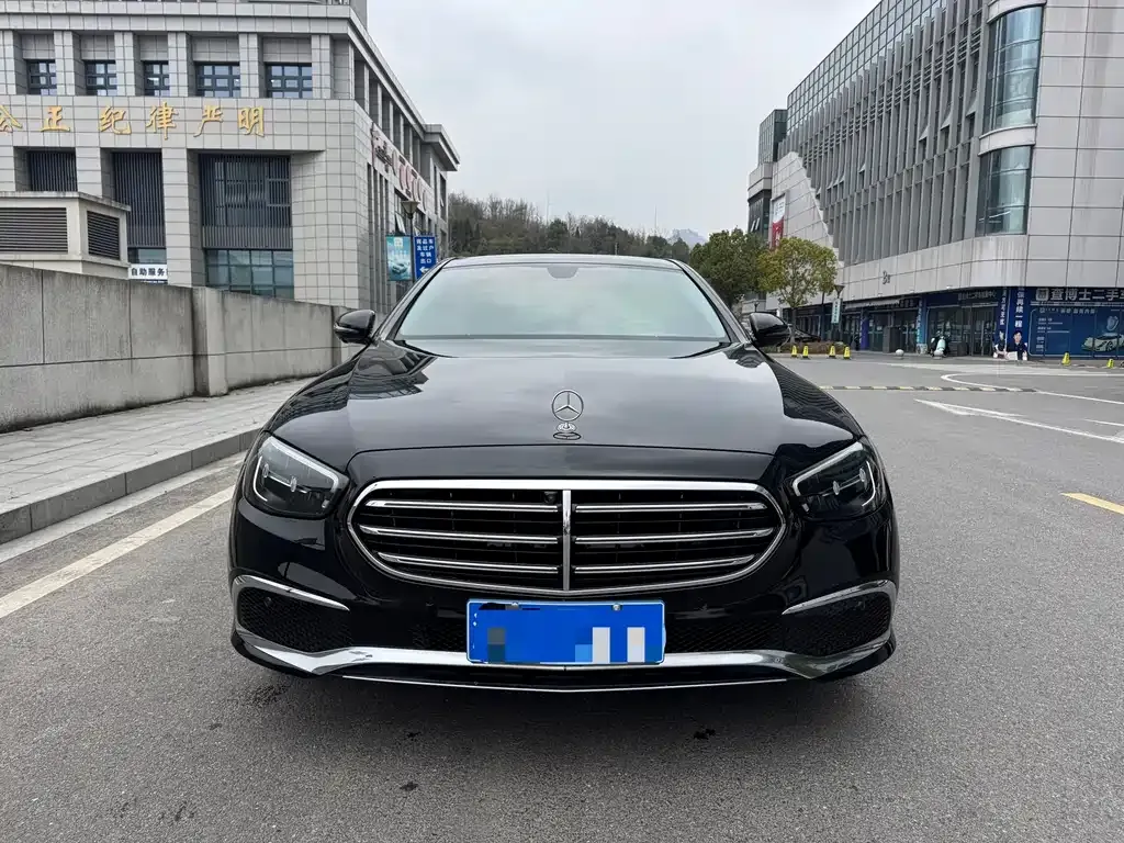 Mercedes-Benz E-Class 2023 из CN, фото 9