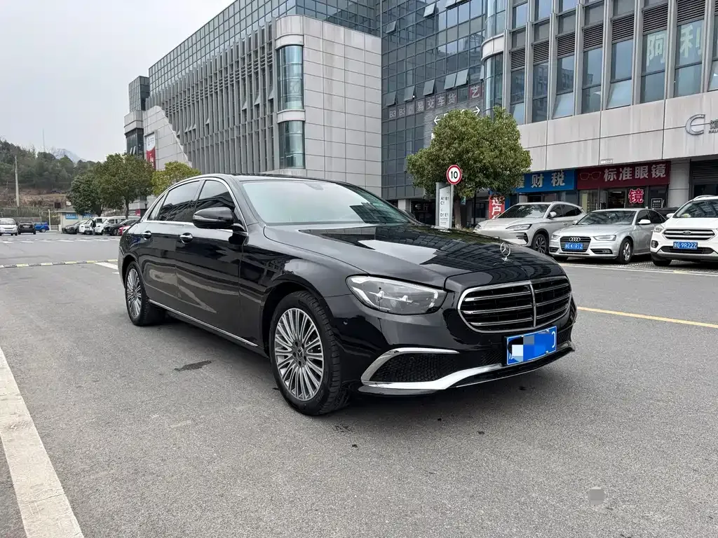 Mercedes-Benz E-Class 2023 из CN, фото 4