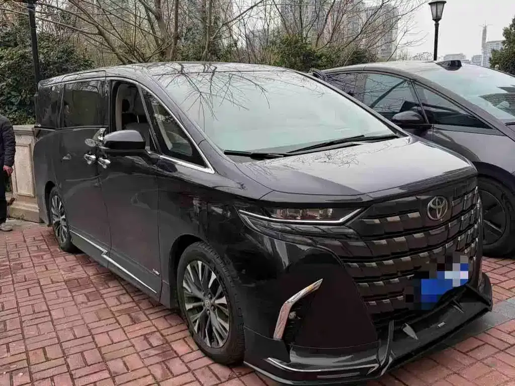 Toyota Alphard 2026 из CN, фото 1