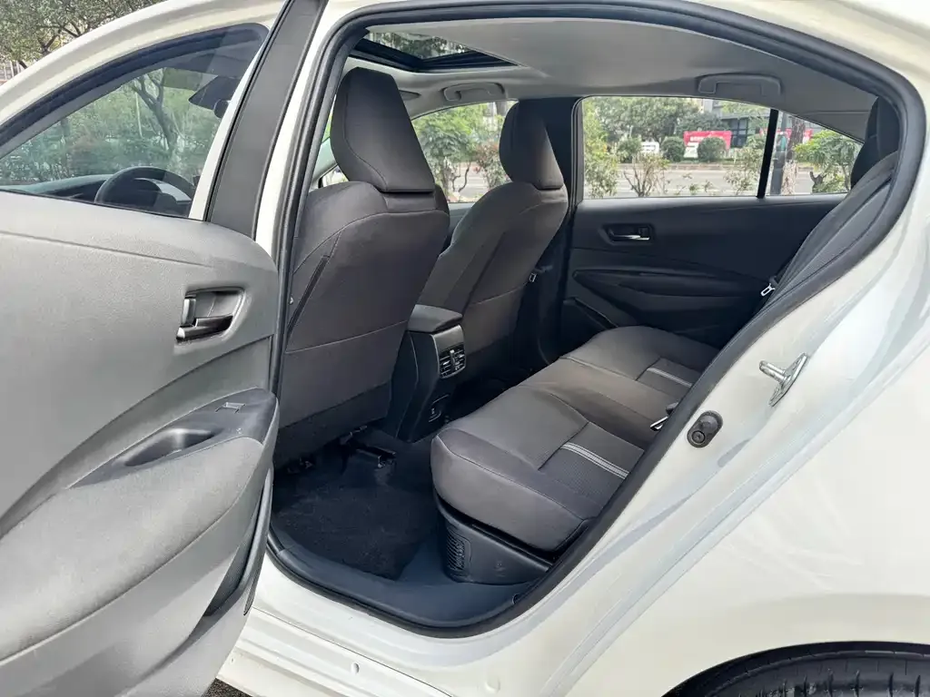 Toyota Levin 2025 из CN, фото 4