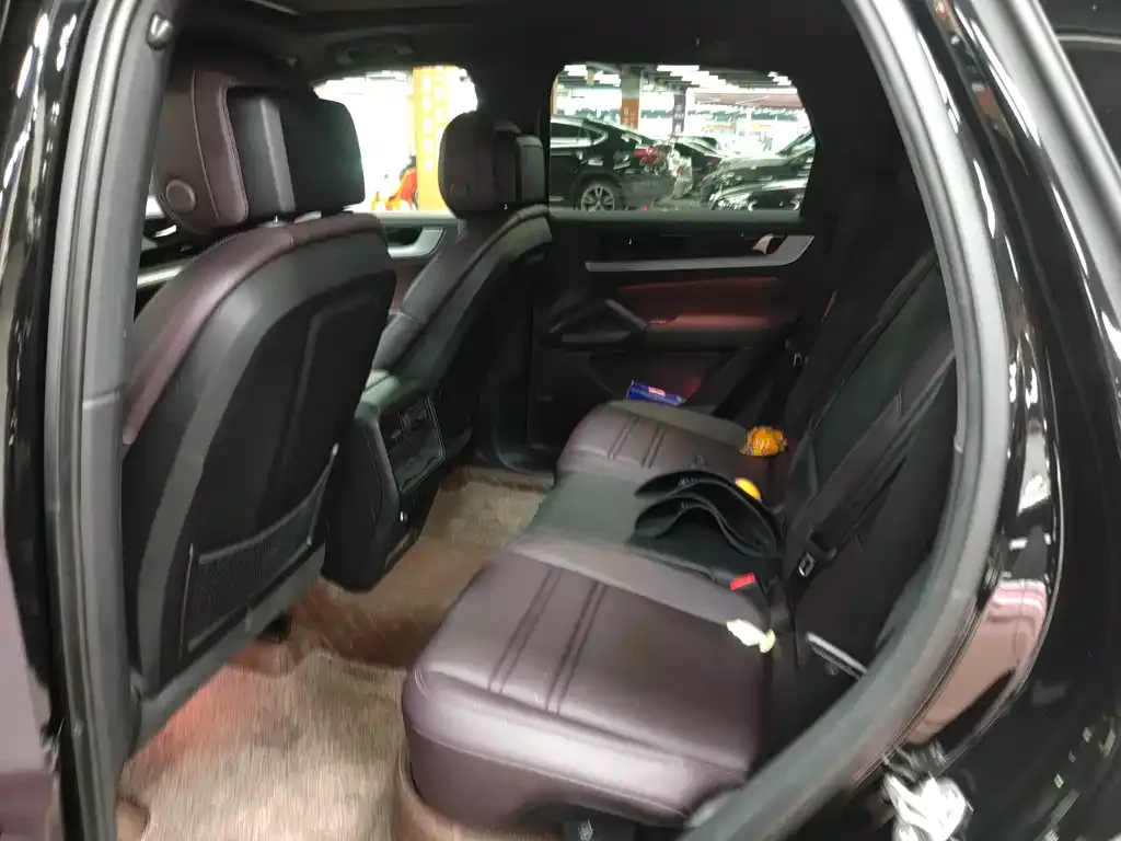Porsche Cayenne 2025 из CN, фото 6